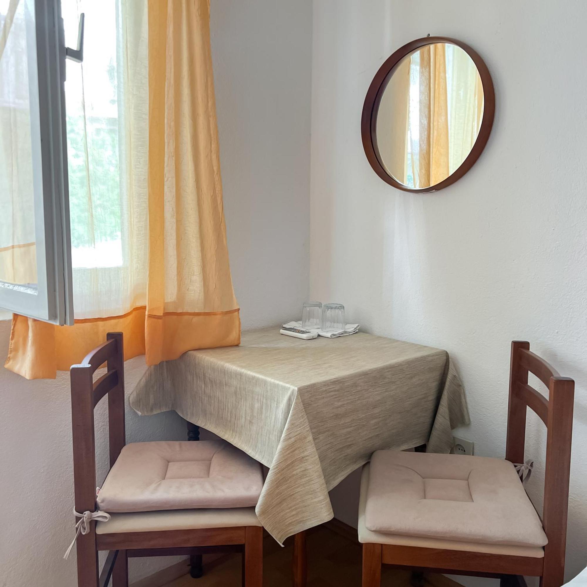 Seaside Apartments And Rooms 巴什卡沃达 外观 照片