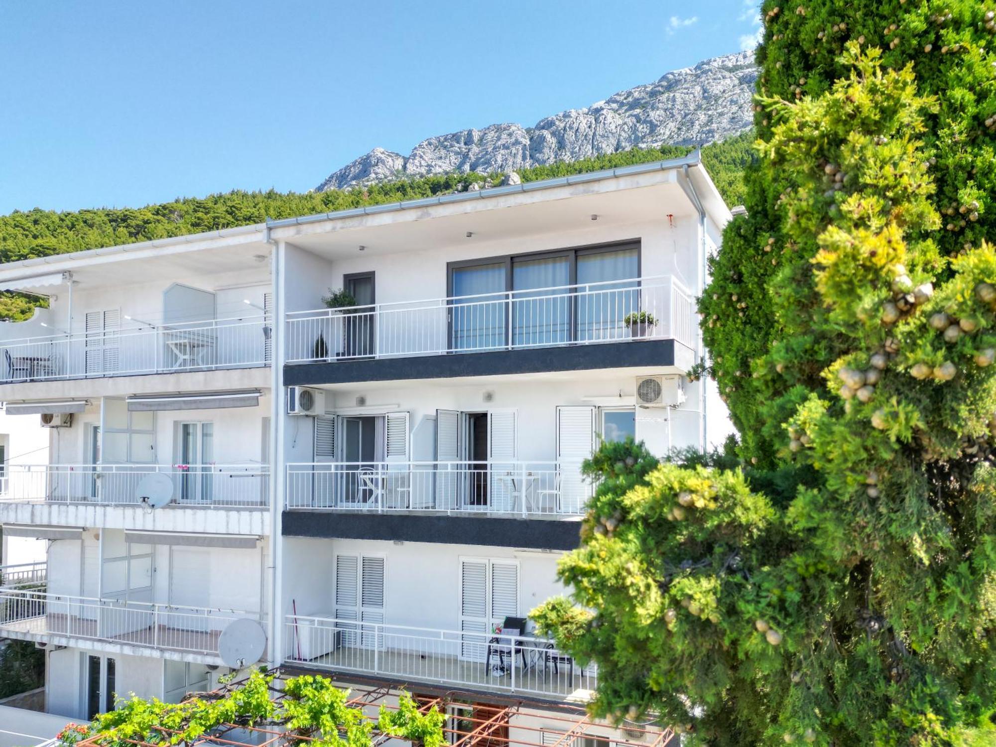 Seaside Apartments And Rooms 巴什卡沃达 外观 照片